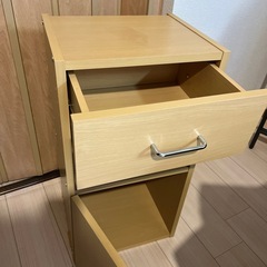 収納棚    本棚の画像