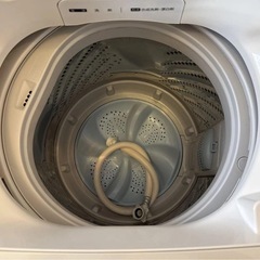 美品⭐️ガラストップ　ハイセンス洗濯機4.5kgの画像