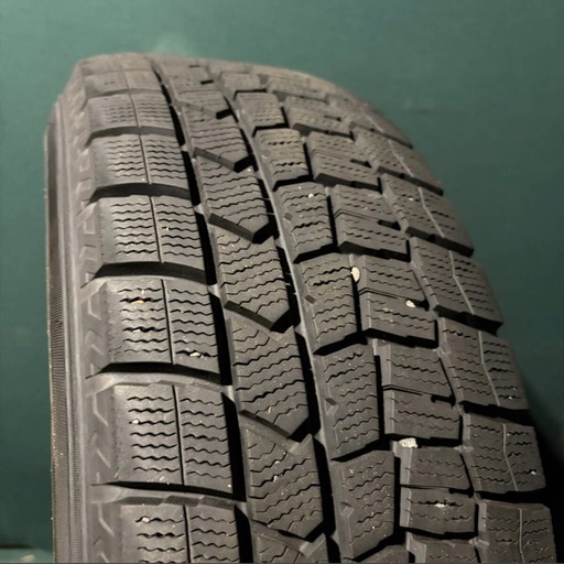 スタッドレスタイヤ195/65R15