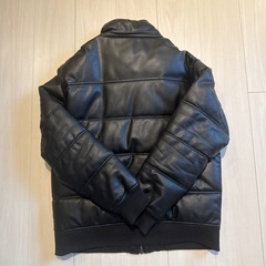 黒　　上着　ジャンバーの画像