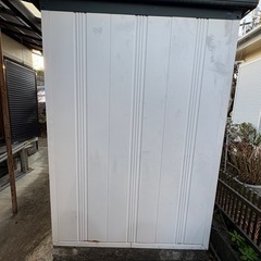 イナバ物置の画像