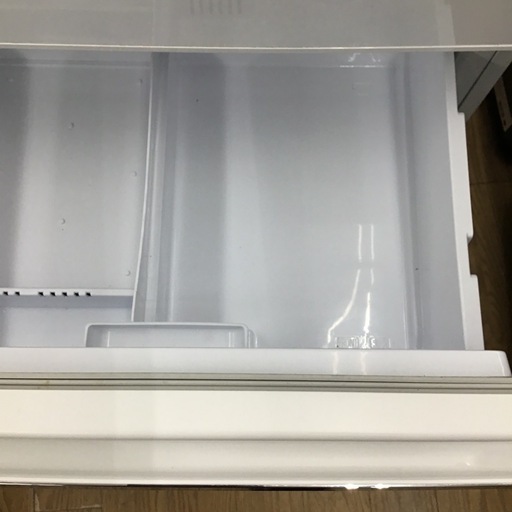 #A-76【ご来店頂ける方限定】MITUBISHIの3ドア冷凍冷蔵庫です
