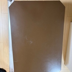 ニトリテーブルの画像