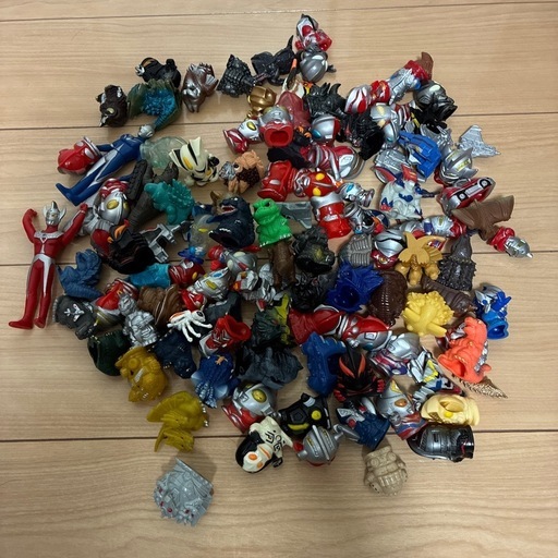ウルトラマン　ゴジラ　指人形