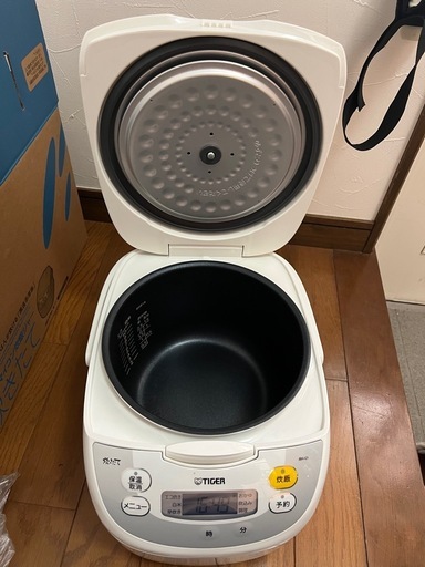 JBH-G181 ホワイト　　炊飯器　美品