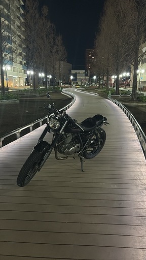 グラストラッカービックボーイ