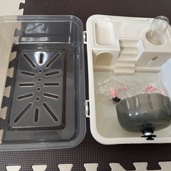 ほぼ未使用　ハムスターケージの画像