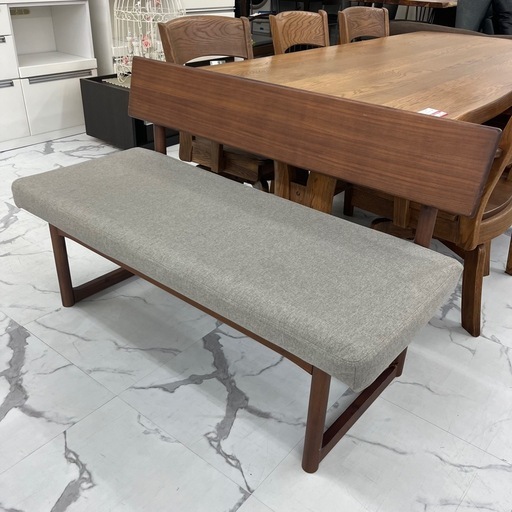 中古　木目調ベンチチェア??