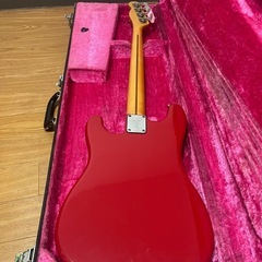 Fender Bullet Bass Deluxe (B34)の画像