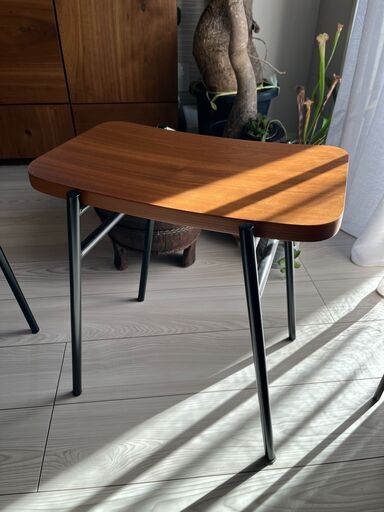 nowhere like home スツール カペル（使用1年半）荒川区 引取