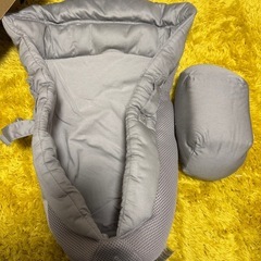 エルゴ Lee 抱っこ紐 新生児可能インサートと説明書付きの画像