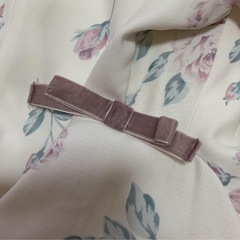 花柄ワンピースの画像