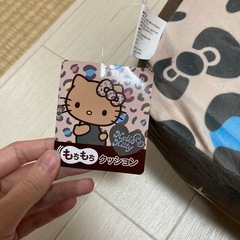 キティちゃん枕美品の画像