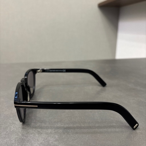 TOM FORD メガネ　TF5629-F-B