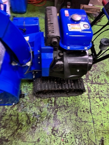 値下げ！雪飛びます！ガッチリ整備済み！最大馬力パワー１０馬力　YAMAHA除雪機　全塗装済みyt970EDお譲りします