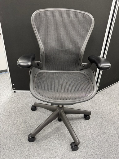 ハーマンミラー アーロンチェア（Aeron Chair）