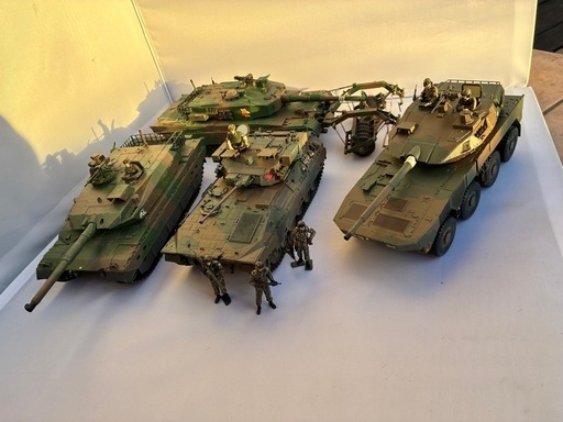 1/35 自衛隊　戦車　装甲車