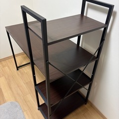 収納ラックつきパソコンデスクの画像