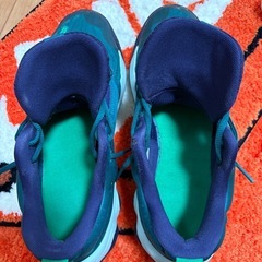 NIKE   ヤニスイモータリティ3  27センチの画像