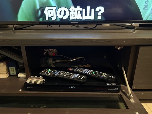 【ほぼ未使用】49型 Panasonic VIERA TH-49EX850 液晶テレビとブルーレイレコーダー（Panasonic DMR-BRW1050）セット