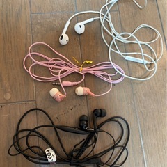 延長ケーブル、LANケーブル、イヤホン　　の画像