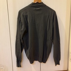 定価3190円新品ニット　グレー　メンズの画像