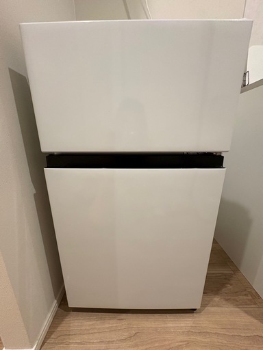 ほぼ未使用冷蔵庫87L