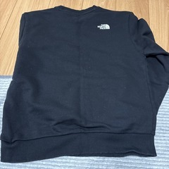 ノースフェイス 黒トレーナー の画像