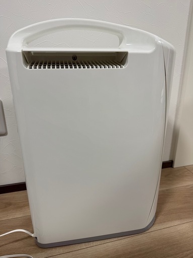 コロナ衣類乾燥除湿機 (かっちゃん) 浦添前田の季節、空調家電《除湿器