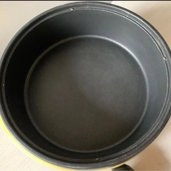 蒸し器付き電気鍋の画像