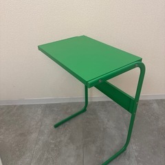 サイドテーブルの画像