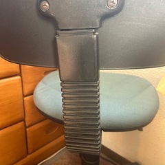 【お話中】学習椅子の画像