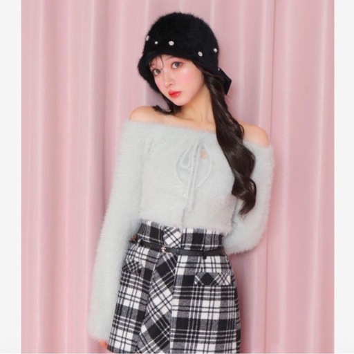 M me eme エムミーエメ リボンオフショルダーシャギーニットトップス