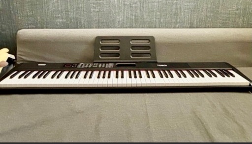 トモイ TOMOI 電子ピアノ 88鍵盤 コンパクト 軽量 日本語表記 電池駆動