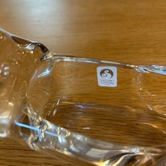 ササキクリスタル　ラッコ　小物入れの画像