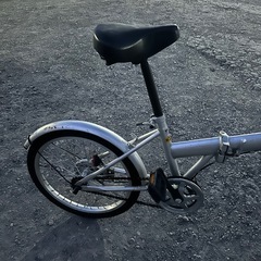 折りたたみ自転車7304の画像