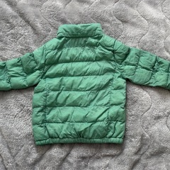 ユニクロ パフテックウォッシャブルパーカ 100サイズの画像