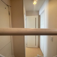 値下げ！　2月4日までに取りに来られる方！　スチール製ハンガーラック　しっかりした作り　スレ傷等ありの画像