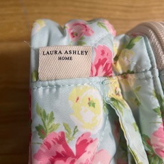 LAURA ASHLEY ポーチ譲りますの画像