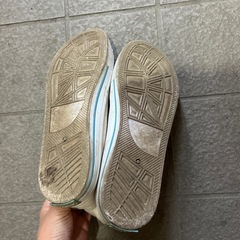 25センチ　スニーカーの画像