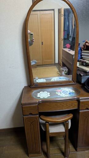 引き取り限定】カリモクの鏡台セット｜レトロで上品なドレッサー＆椅子