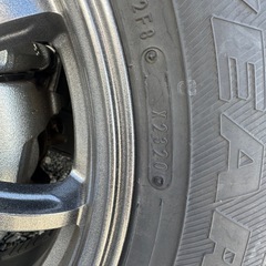 195/65-16スタッドレスタイヤ(アルミ付き)の画像