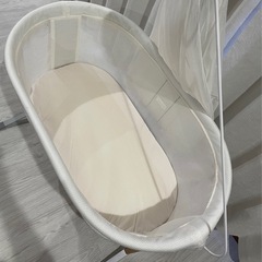 ベビービョルン　クレードル　キャノピー付きの画像