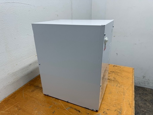 TOTO　業務用　小型温水器　元止め式　温度約６０℃　貯湯量約１２L　２０２３年製　REM12A　
