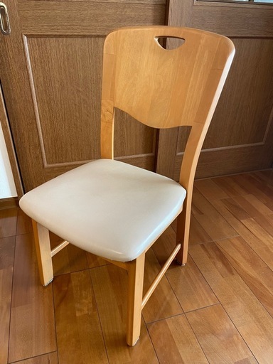 4人掛けダイニングテーブル、イス4脚