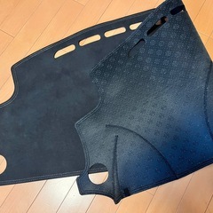 ダッシュボードマット ヴェゼルの画像