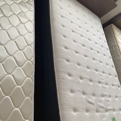 ベッドマットレスの画像