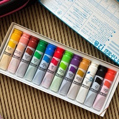 絵の具セットの画像