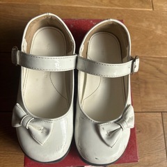 サイズ17.5〜18cmパーティーシューズの画像