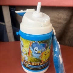 ポケモンストロー水筒の画像